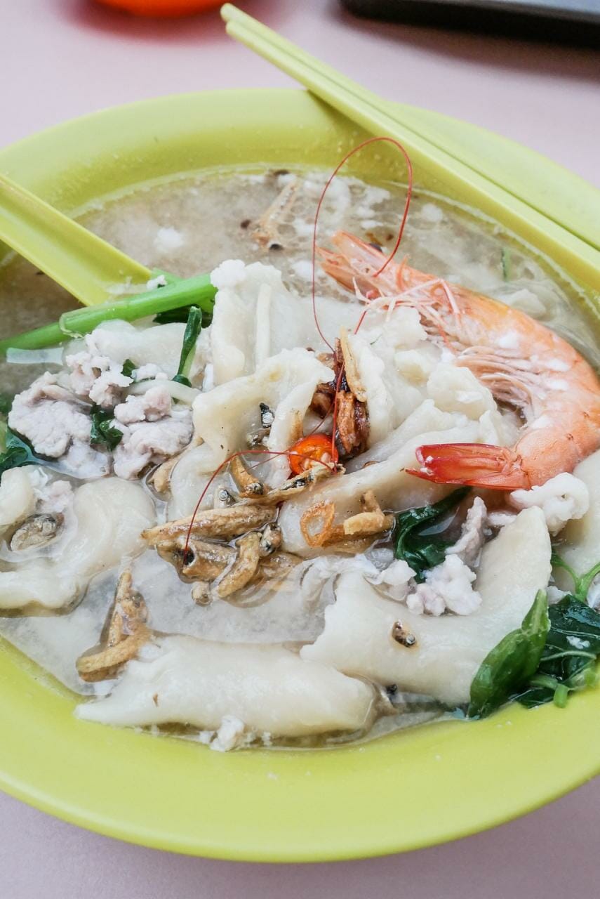 Seletar Sheng Mian & Mian Fen Guo - Long Queue For Mee Hoon Kueh at Ang Mo Kio - Miss Tam Chiak