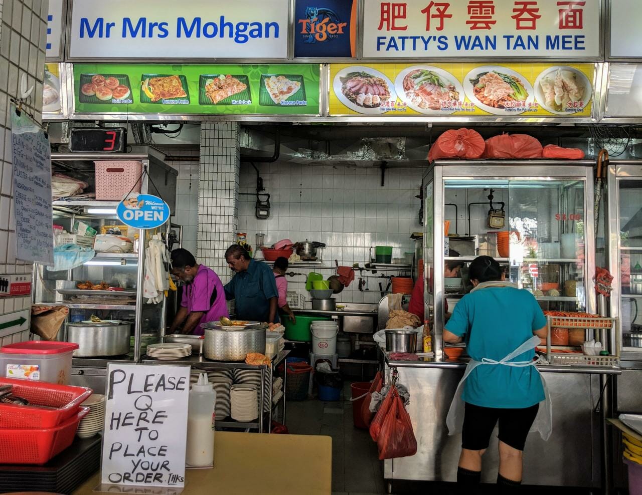 Mr and Mrs Mohgan's Super Crispy Roti Prata | Restaurants in Geylang, Singapore